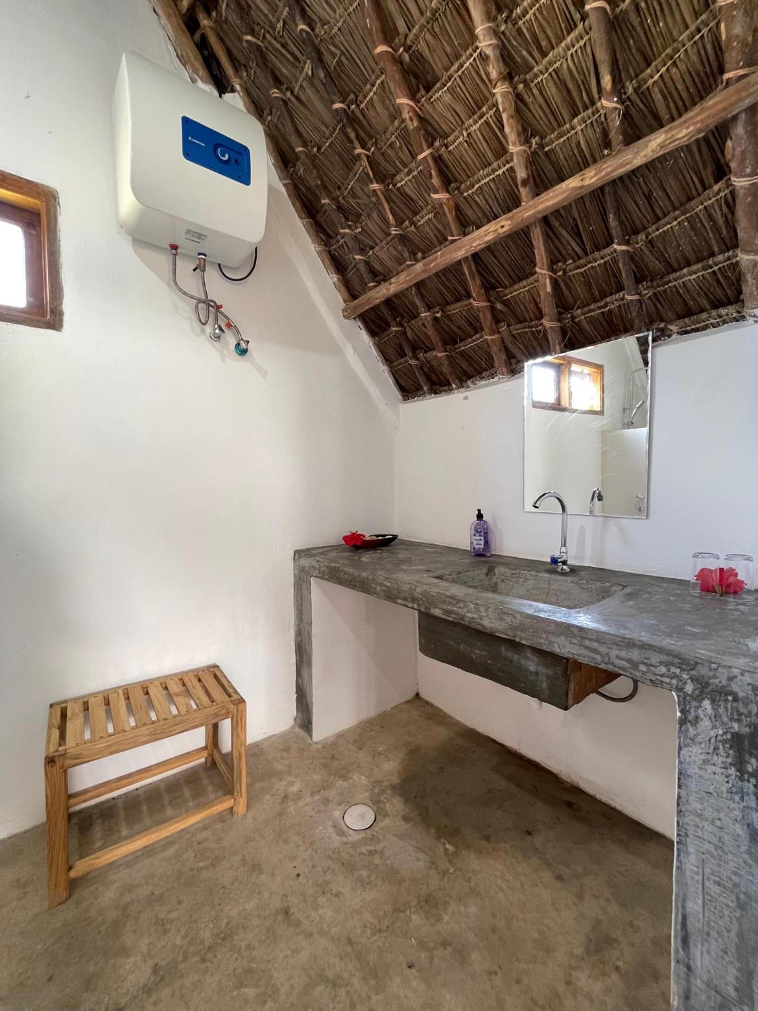 Kokopelli Bungalows Nungwi Exteriör bild