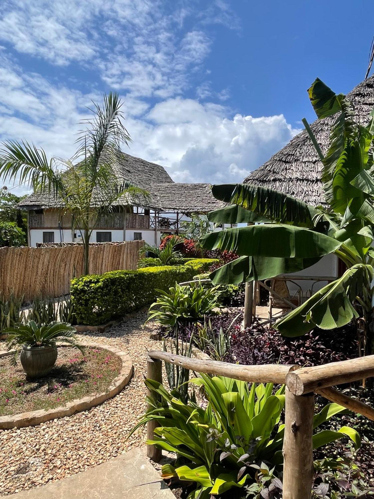 Kokopelli Bungalows Nungwi Exteriör bild