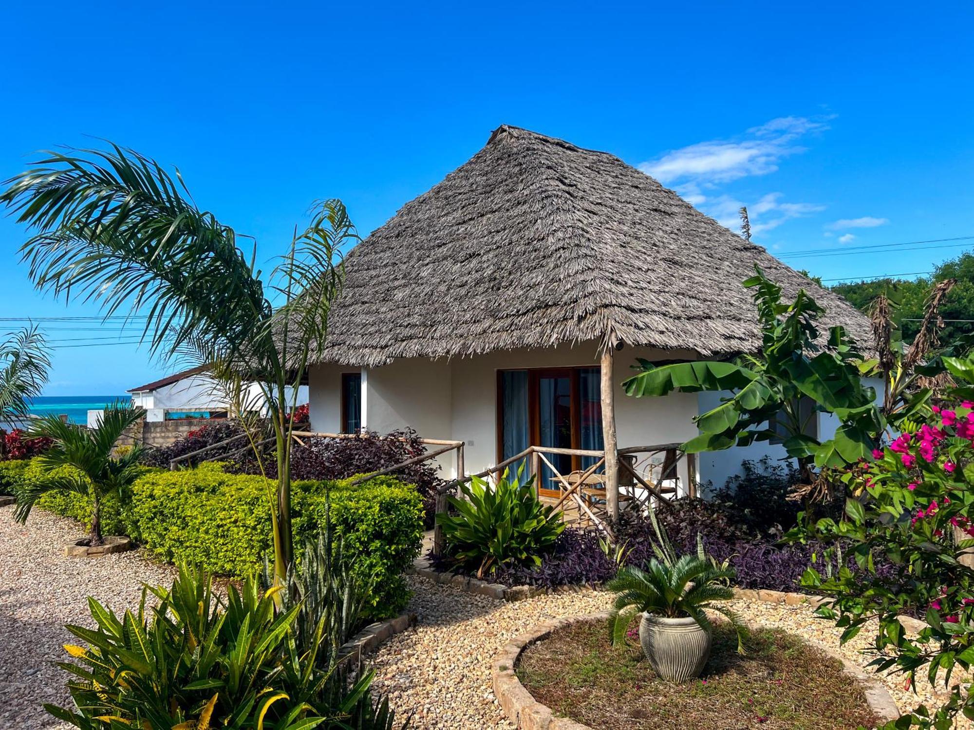 Kokopelli Bungalows Nungwi Exteriör bild